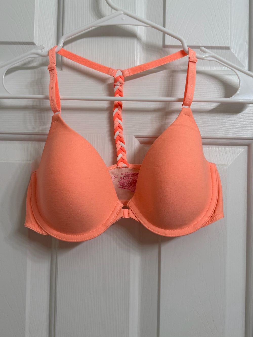 Victoria’s Secret Coral Pink Lined Perfect Coverage Racerback Front Clasp Bra